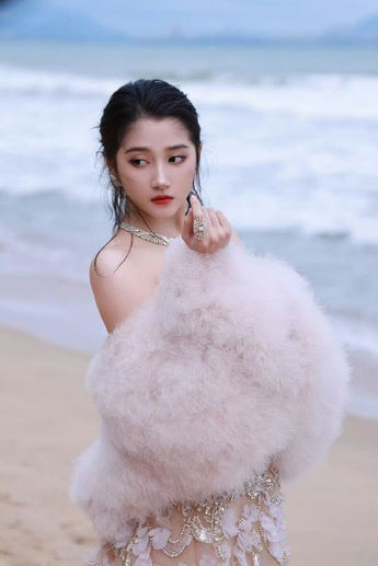 初冬暖阳角色对话